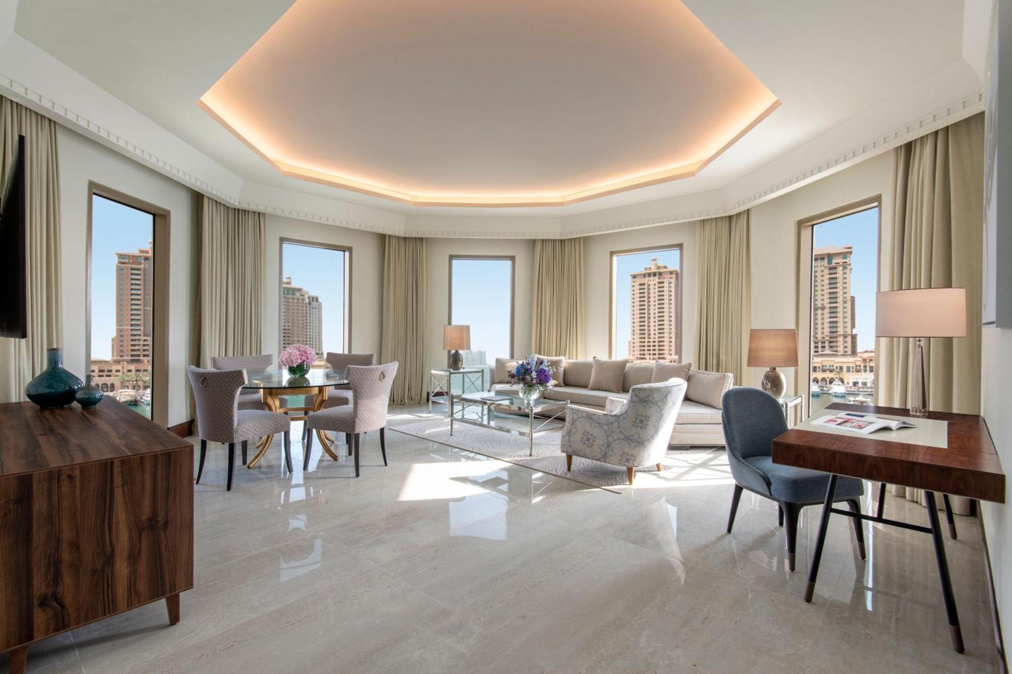 ホテル The St. Regis Marsa Arabia Island, The Pearl Qatar ドーハ エクステリア 写真