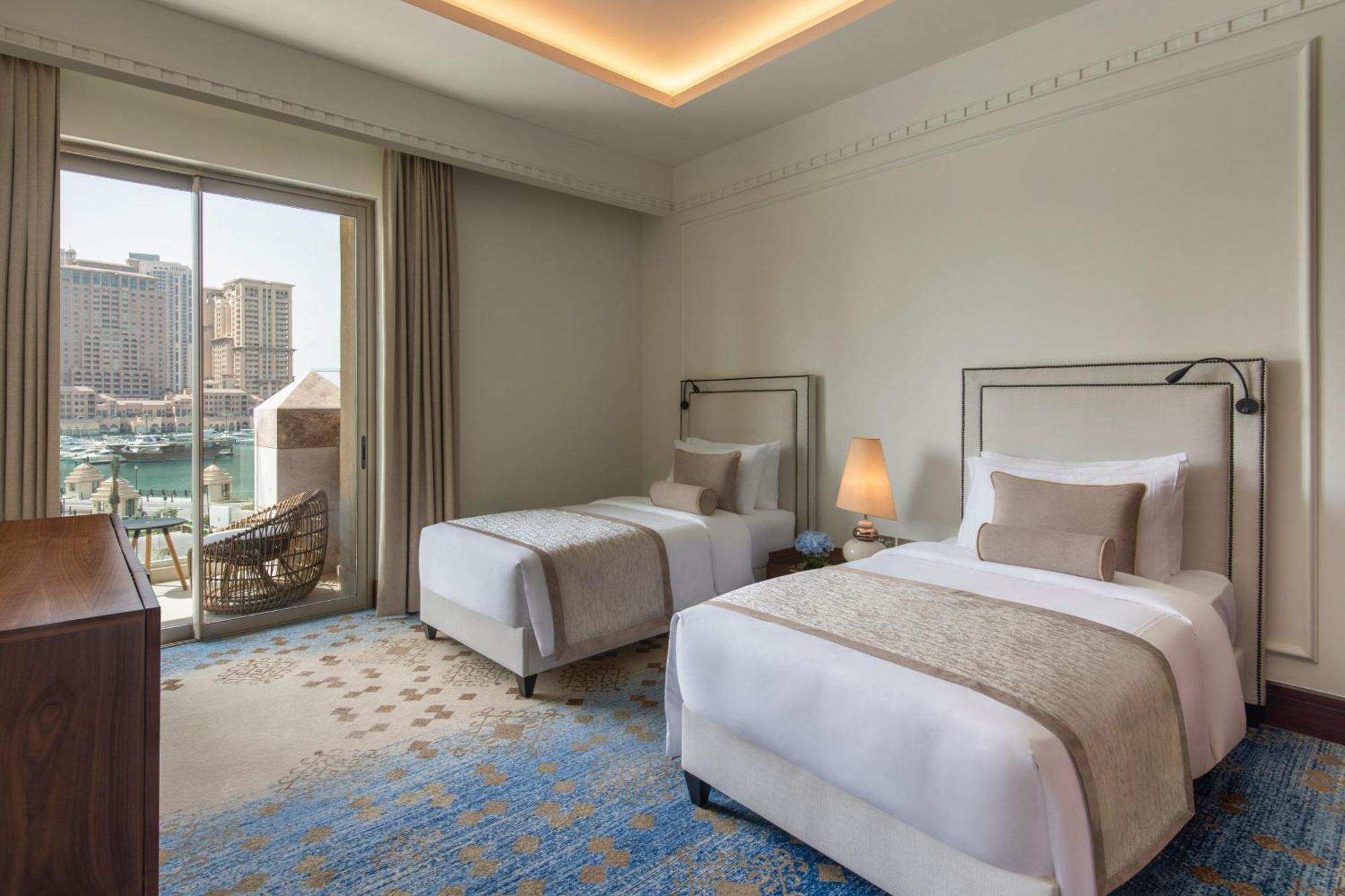 ホテル The St. Regis Marsa Arabia Island, The Pearl Qatar ドーハ エクステリア 写真
