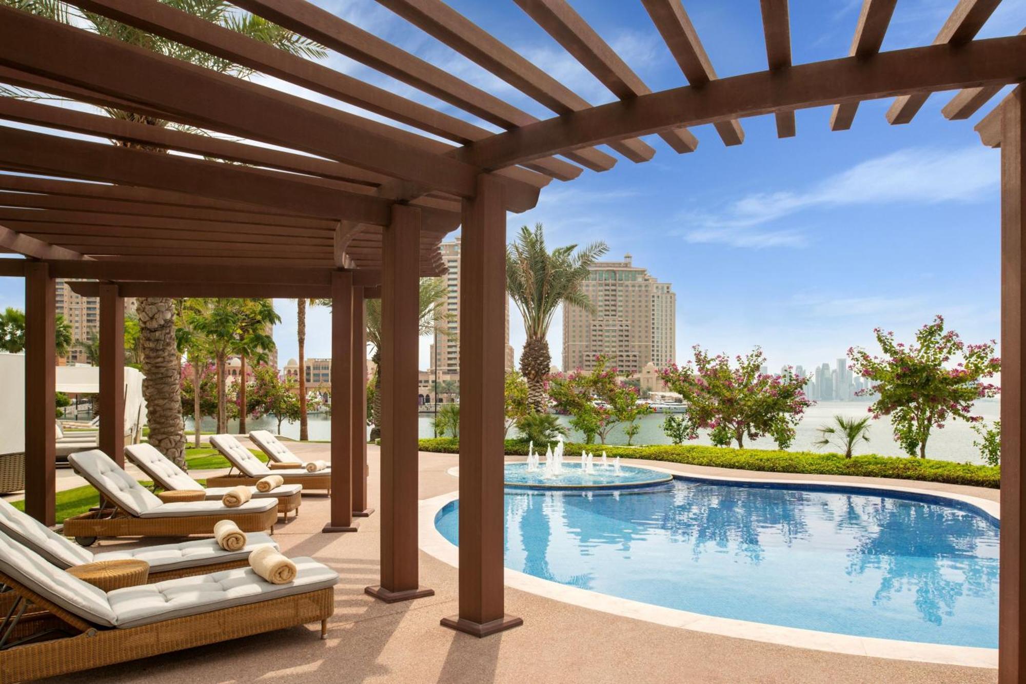 ホテル The St. Regis Marsa Arabia Island, The Pearl Qatar ドーハ エクステリア 写真